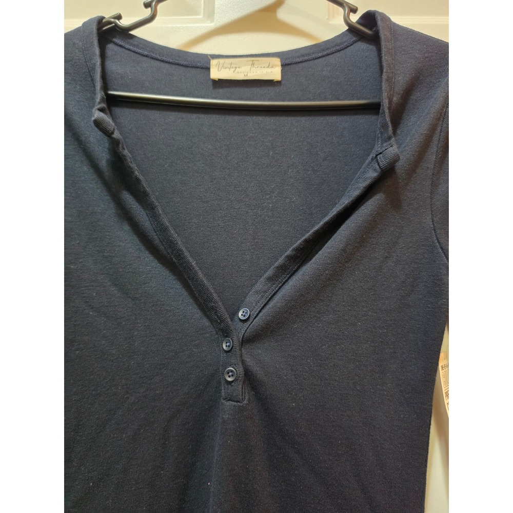 NWT Vintage Threadz Black Henley Long Sleeve Scoop Neck Top - Size M - Picture 4 of 5
